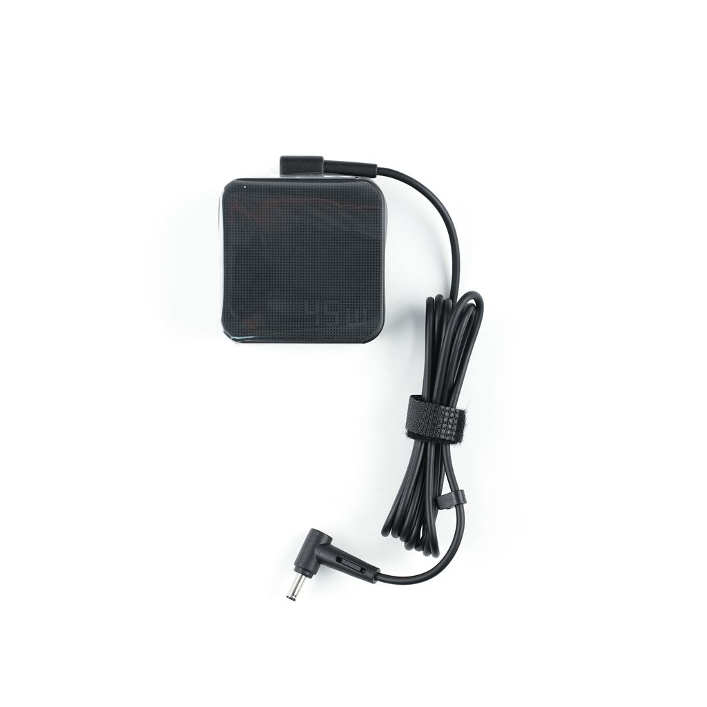 ASUS AC-adapter 45W / 19V / 2.37A / 4mm / EU
