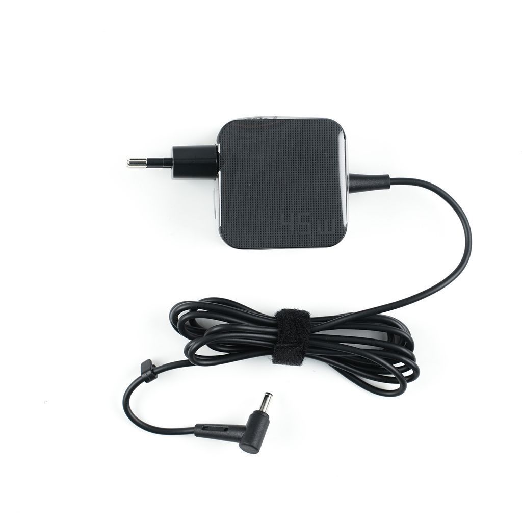 Asus AC Adapter 45W19V 2P 4PHI