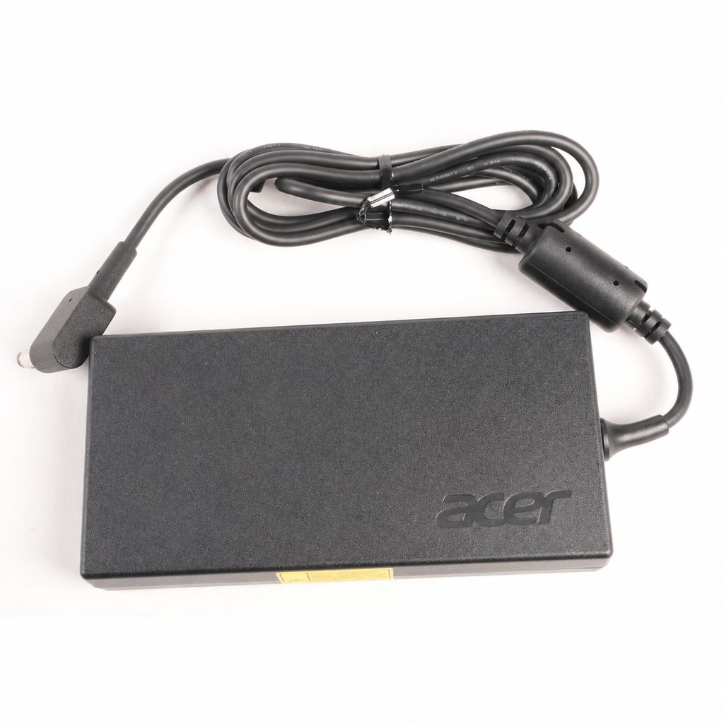 Acer AC Adapter 135W 19V 6.92A | Laddare - Datorladdare - Acer | Batteritema