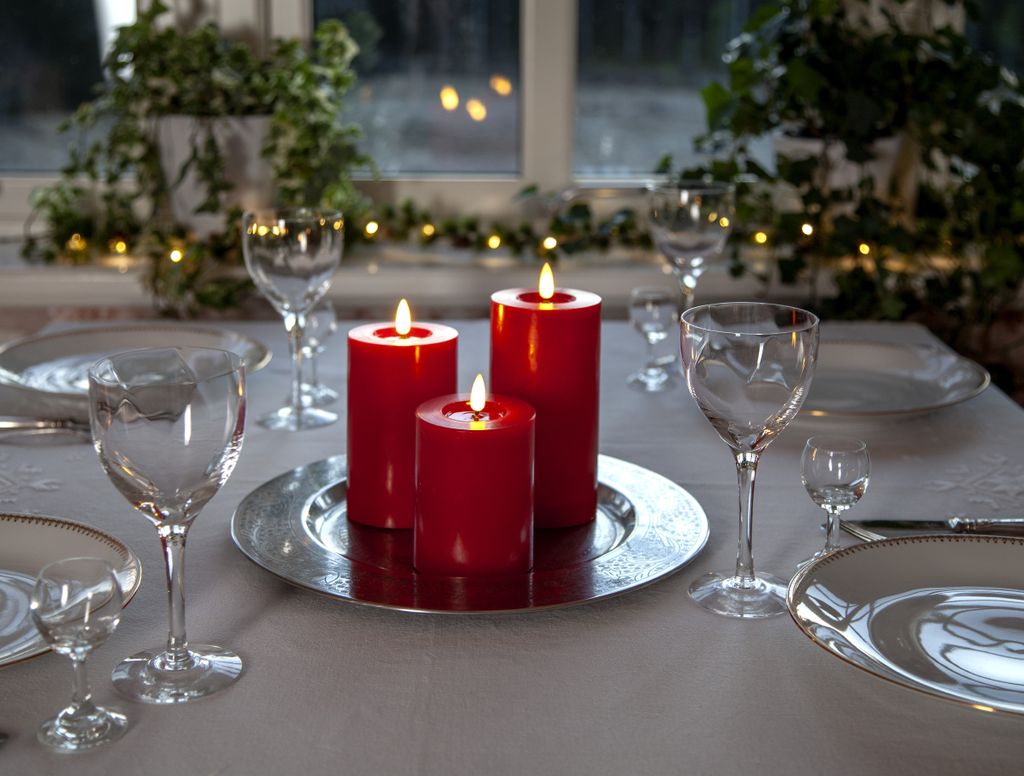 LED BLOCKLJUS FLAMME FLOW RÖD / 15 CM / TIMER