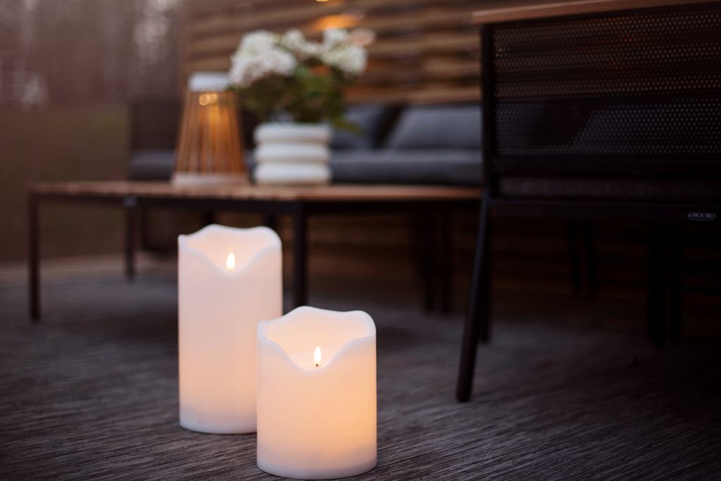 LED-KYNTILÄNLIEKKI GRAND VALKOINEN / 20 CM / AJASTIN / ULKOKÄYTTÖÖN