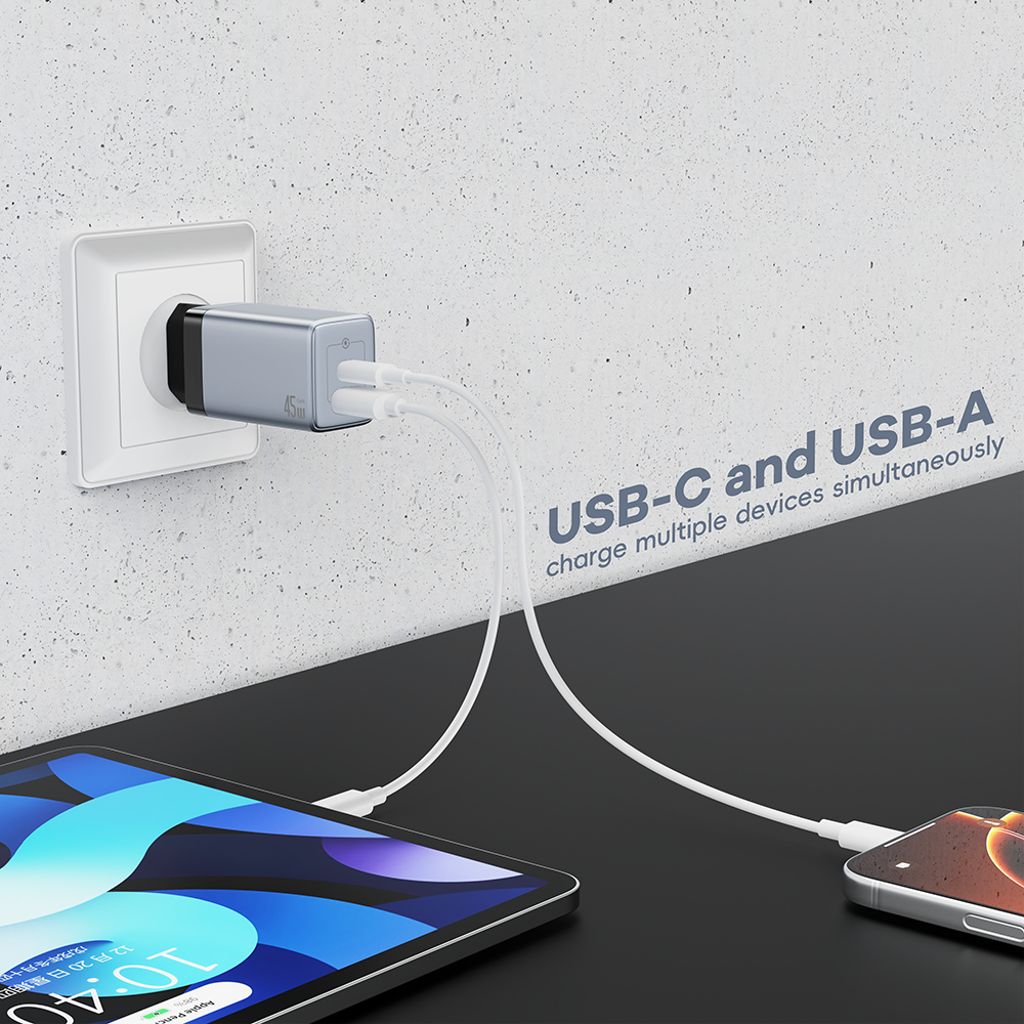 NEXTBATT 45W Fast Charger USB-C/USB-A - Black/Gray