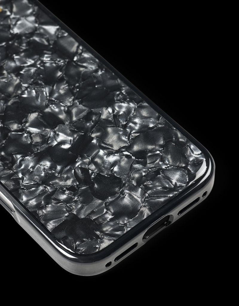 iDeal of Sweden iPhone 17 Pearlised Case - Black