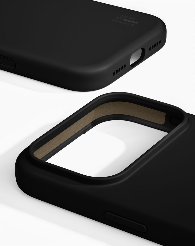 iDeal of Sweden iPhone 17 Pro Max Silicone Case - Black