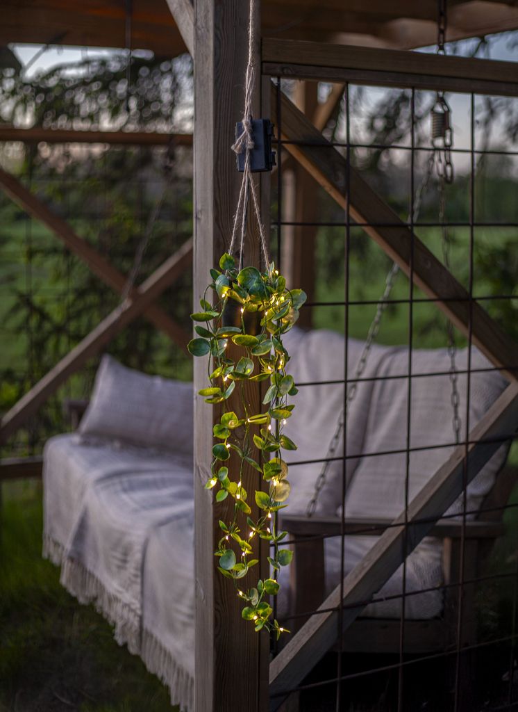Star Trading Hängedekoration Laos Hängelampe mit künstlicher Pflanze und Lichterkette - Grün