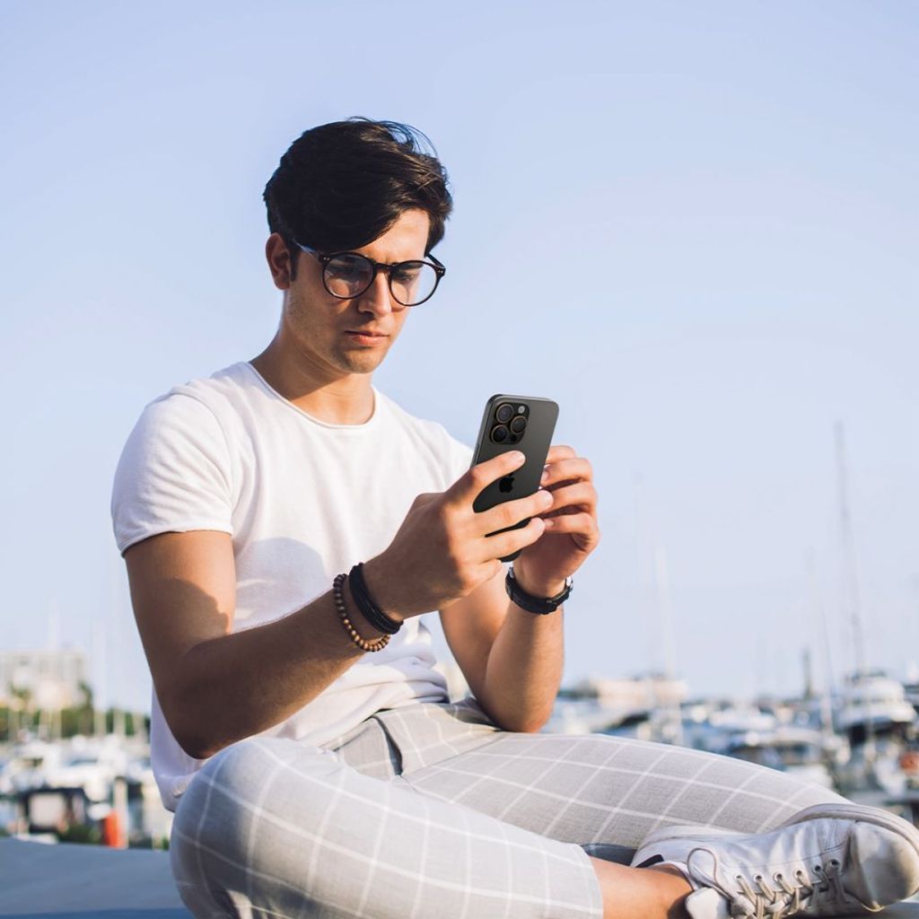 Spigen Optik Pro GLAS.TR "Ez Fit" Linsebeskytter til iPhone 16 Pro/Pro Max