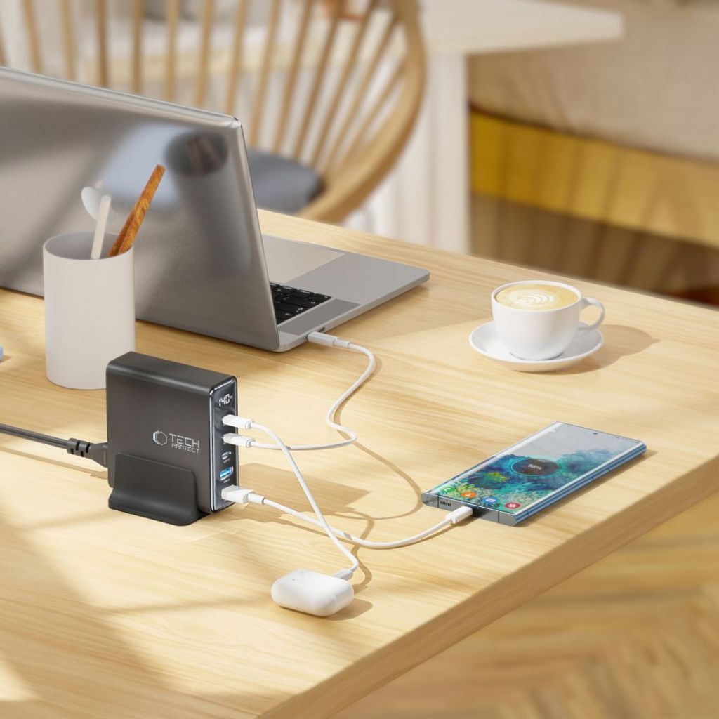 Tech-Protect DC140W-GAN 5-PORT PD140W/QC3.0 Charging Station - Svart