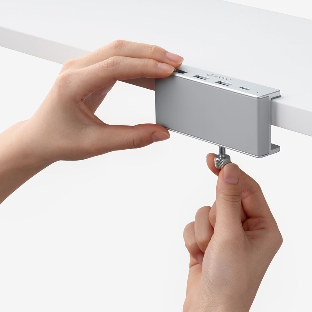 Orico MH4PC Hub kiinnitettävä USB-C / 3x USB-A 3.0 + 1x USB-C 3.0, silver