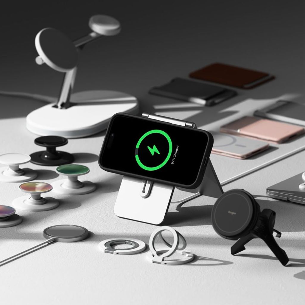 Ringke Silicone MagSafe Deksel til iPhone 16 - Svart