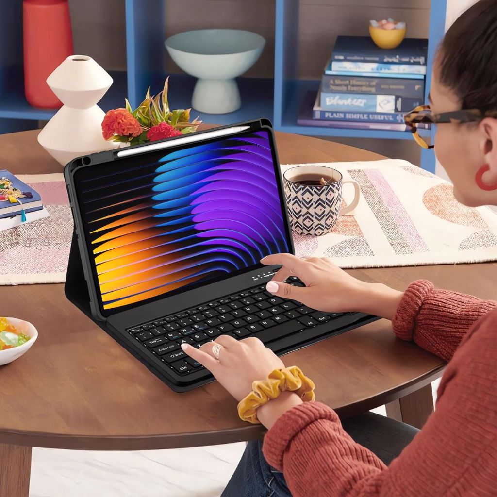 Tech-Protect Xiaomi Pad 7/7 Pro Etui med Tastatur og Pennholder - Svart