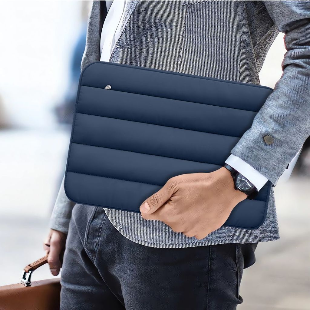 Tech-Protect Fluffy laptop sleeve 13-14" – Navyblå