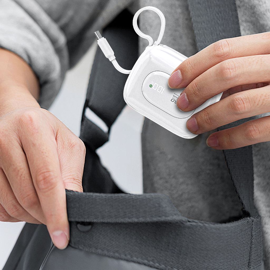 Dudao K32 Powerbank 22.5W 10000 mAh med USB-C/Lightning-kabel – vit