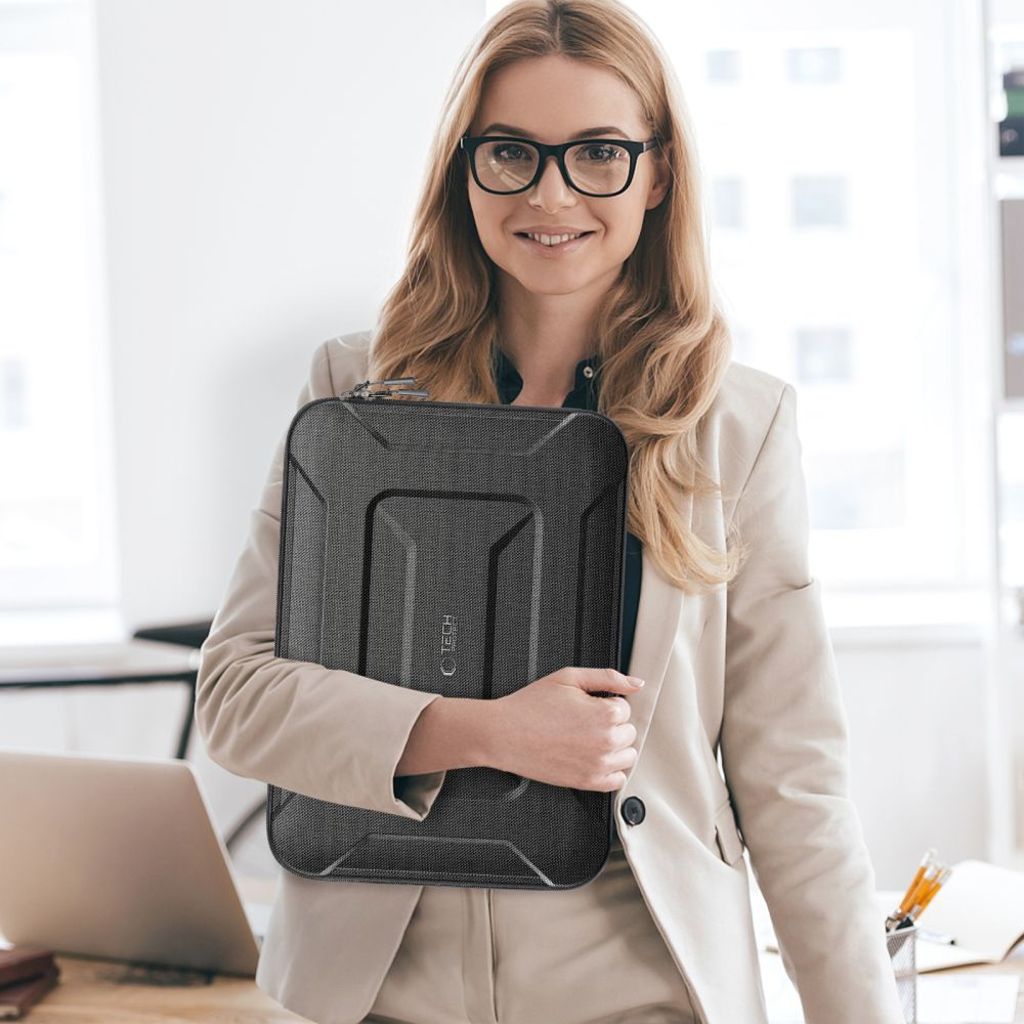 Tech-Protect Ranger-X Tactical Laptop Case for 13–14" – Black