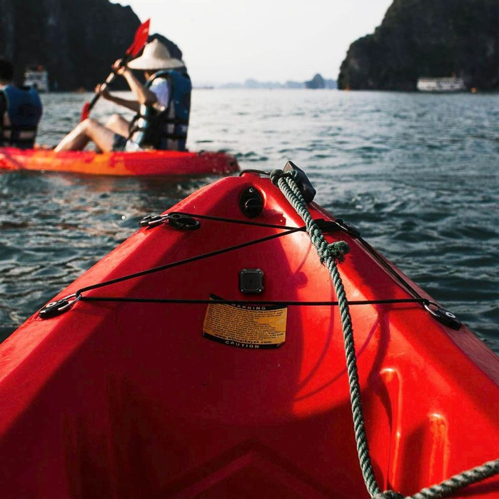 Spigen Tough Armor Kuori AirTag 1/2 - Musta