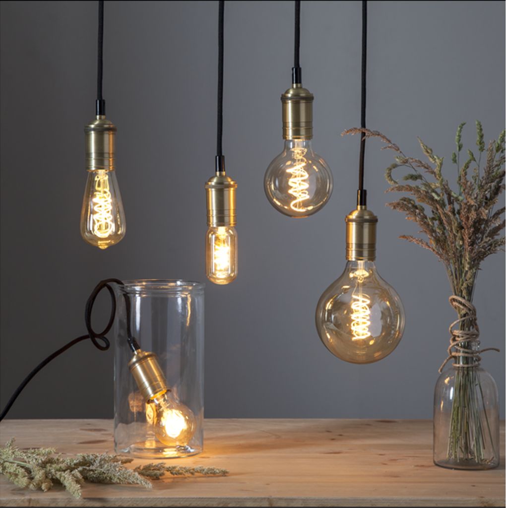 LED-lampa E27 ST64 Decoled Spiral Amber