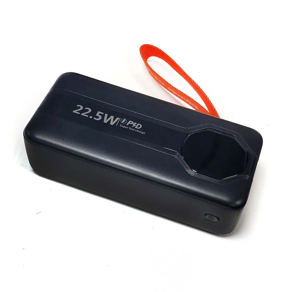 SiGN Kraftig Powerbank med Indbyggede Kabler, 30000mAh - Sort