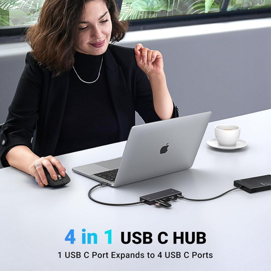 UGREEN CM806 USB-C-keskitin 4x USB-C, 0.5m - Musta