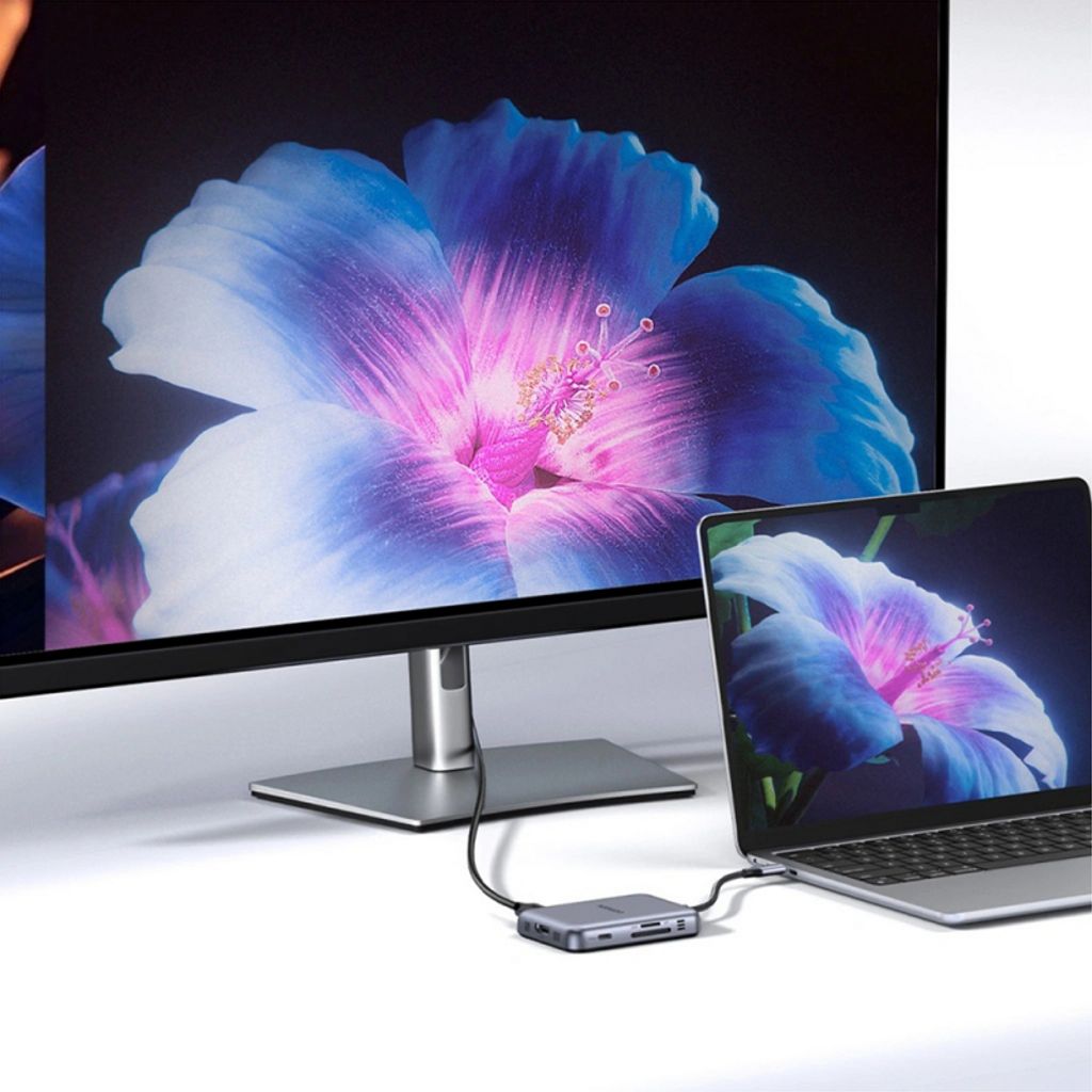 Ugreen CM896 USB-C-keskitin HDMI / USB-C / 2x USB / 1x SD / 1x TF -liitännällä - harmaa