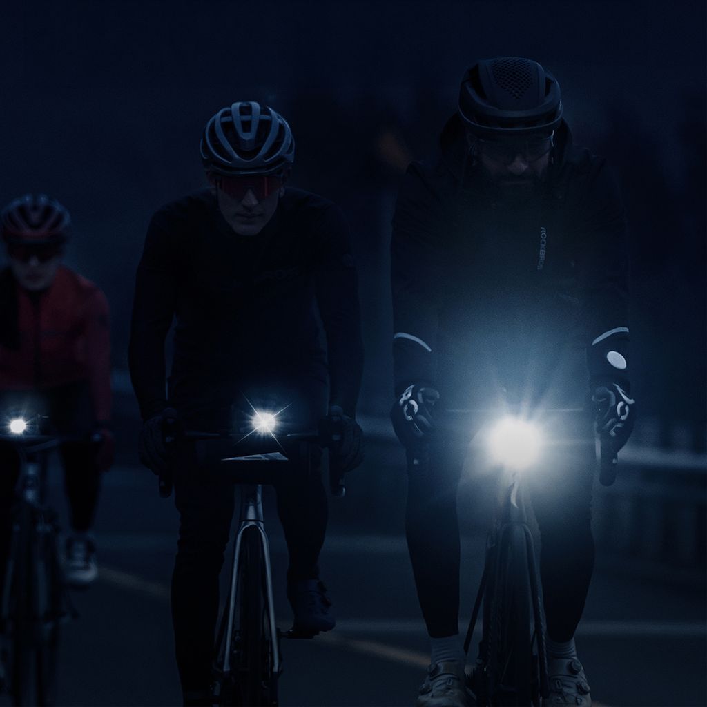 Rockbros M6 framlampa till cykel 1000 lm uppladdningsbar 2800mAh – svart
