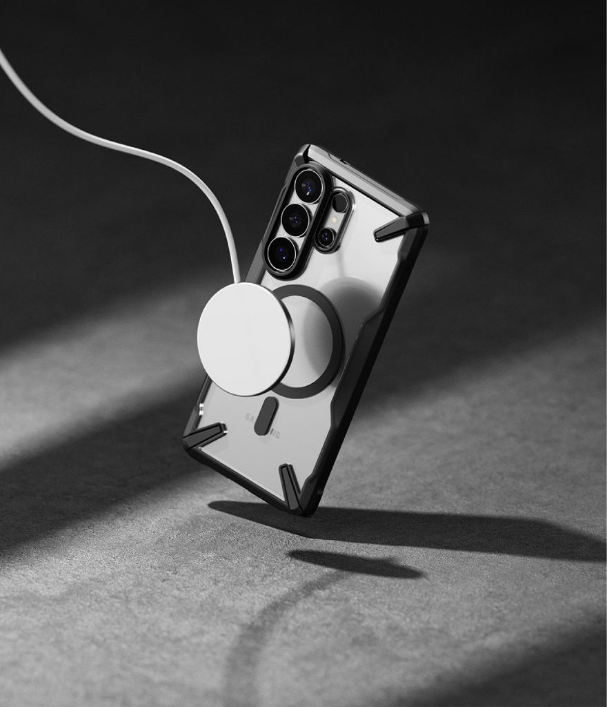 Ringke Fusion MagSafe Skal till Samsung Galaxy S26 Ultra - Transparent Svart