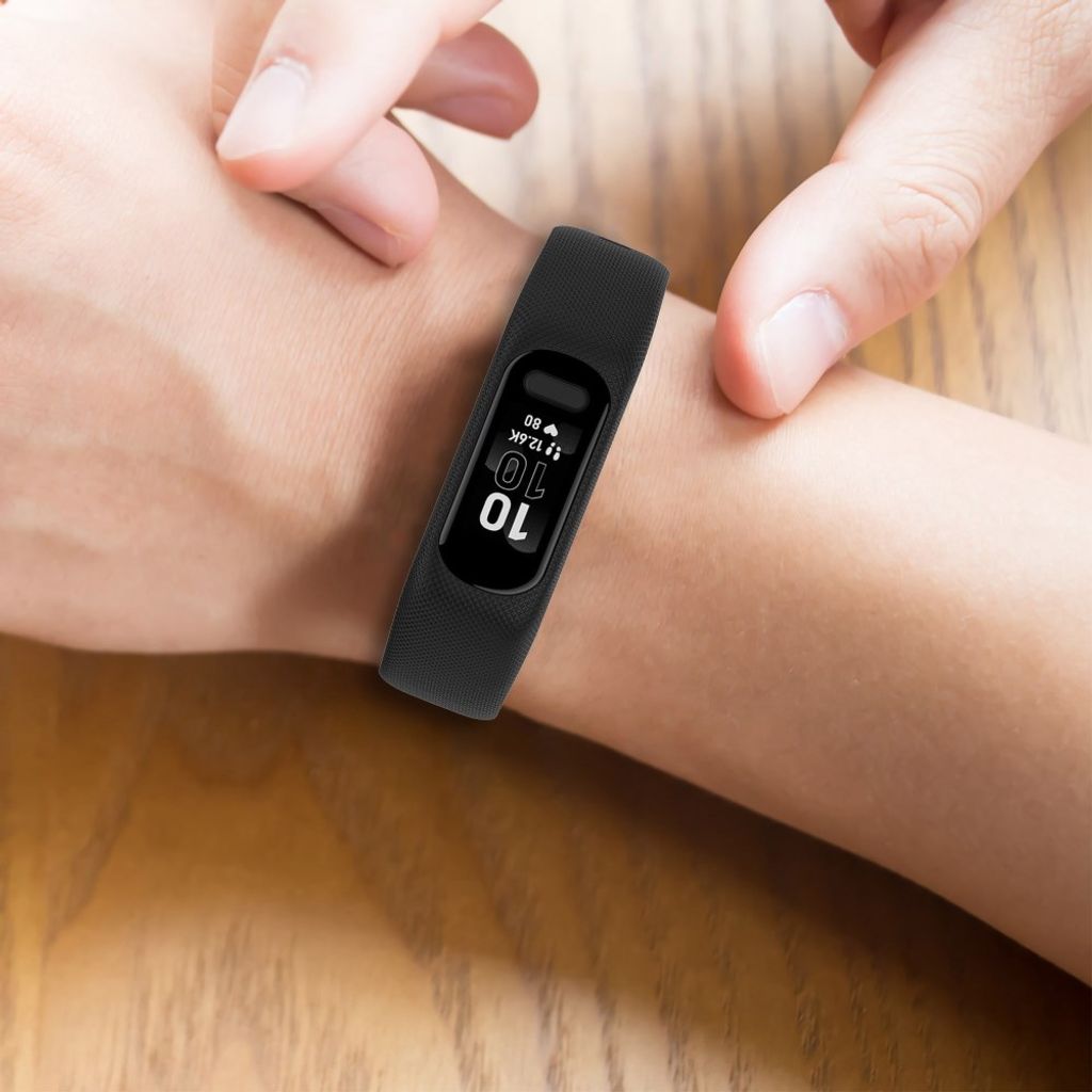Garmin Vivosmart 5 Klockarmband Silikon med Fodral – Svart