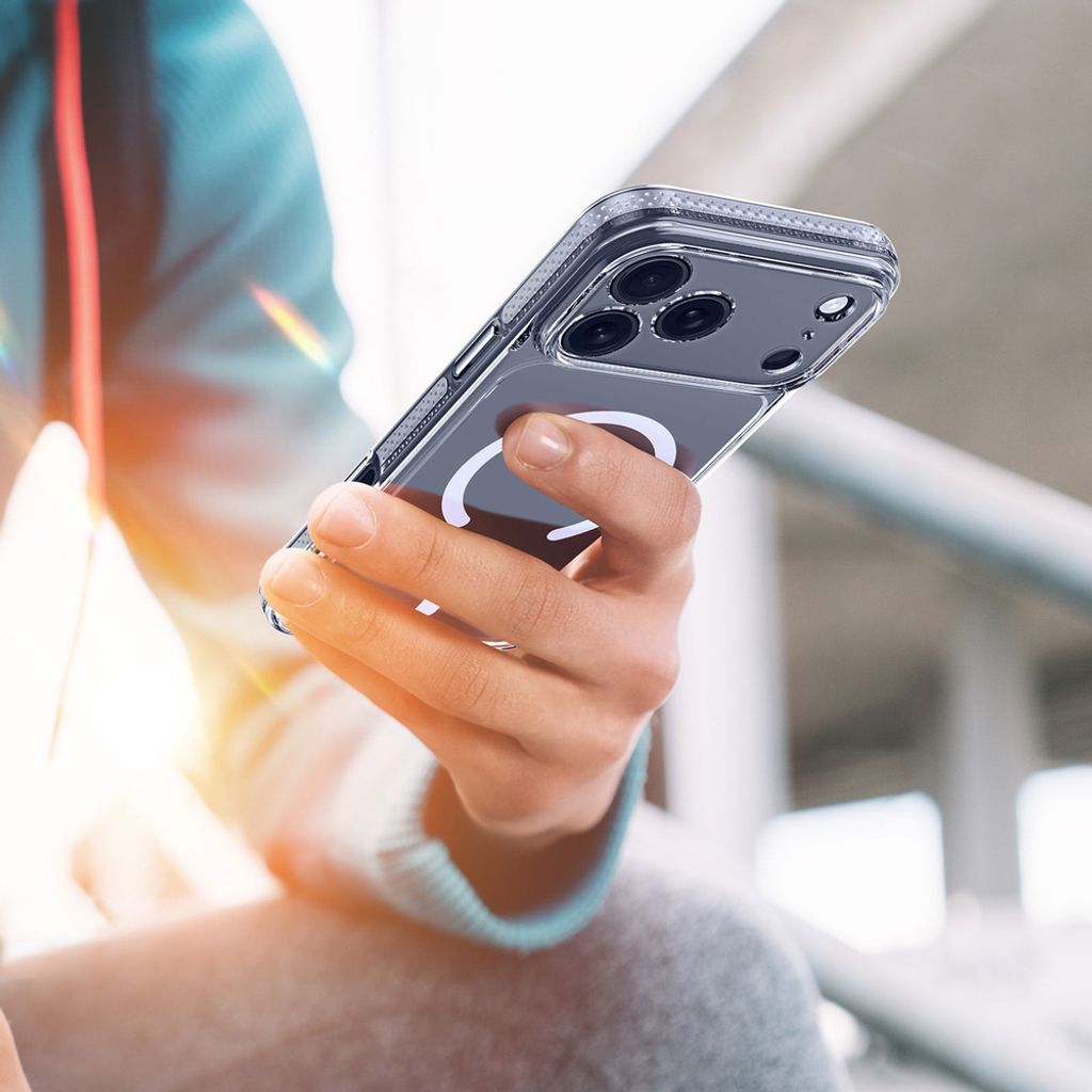 Dux Ducis Clin MagSafe -kuori till iPhone 18 Pro Max/17 Pro Max - Läpinäkyvä