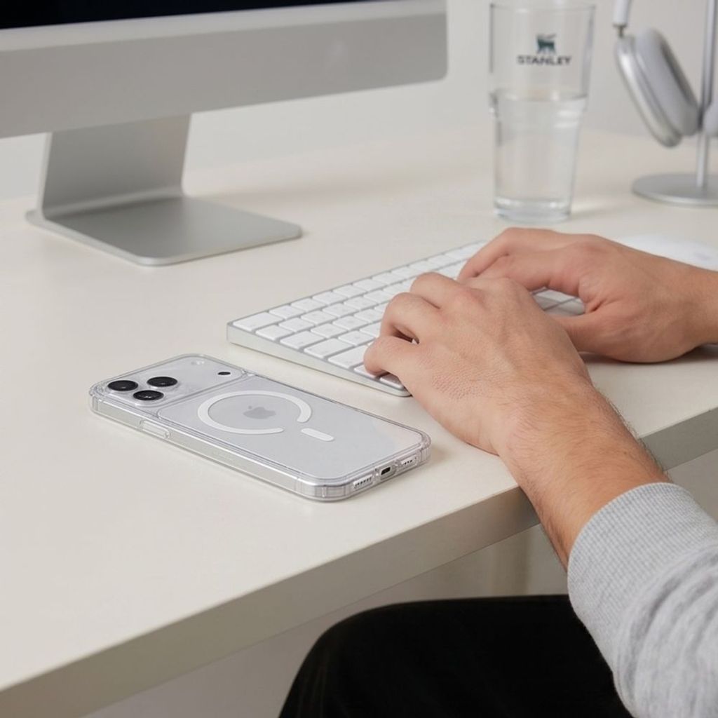 Tech-Protect FlexAir Hybrid CC MagSafe -kuori  iPhone 17 Pro/18 Pro:lle - Läpinäkyvä
