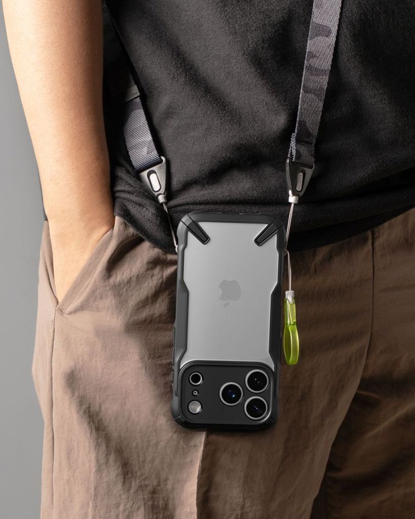 Ringke Fusion X Cover til iPhone 18 Pro Max / 17 Pro Max - Sort