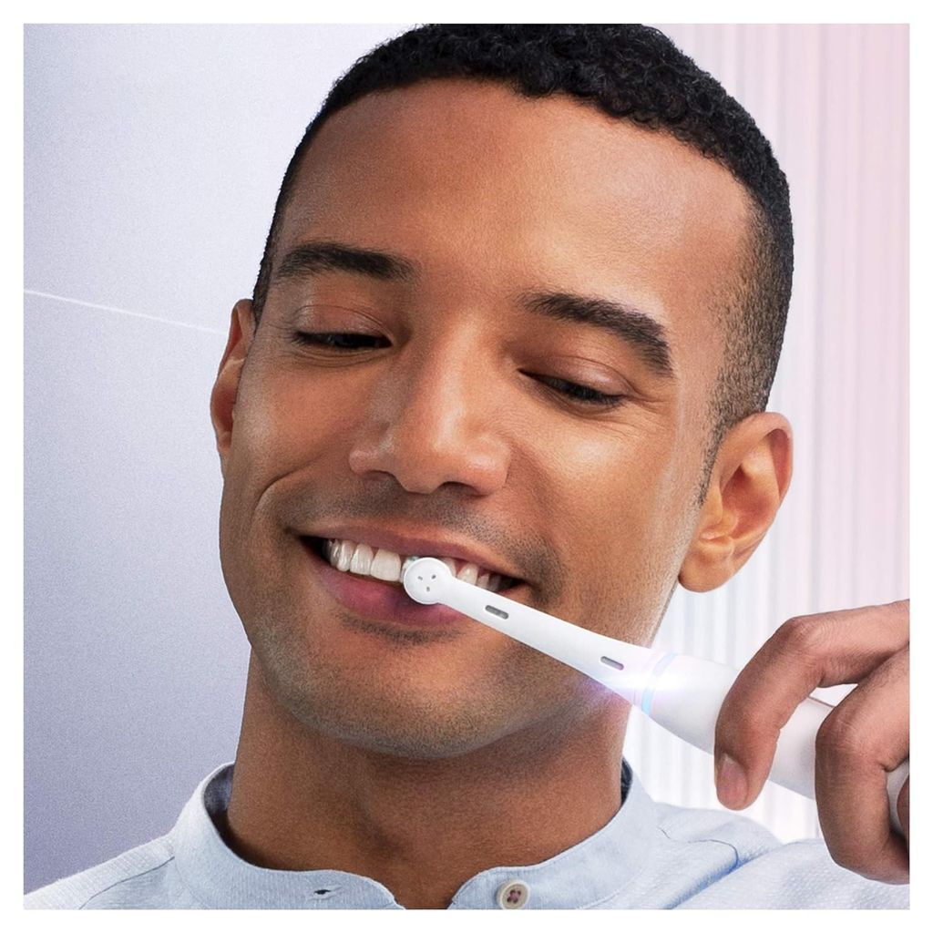 oral-b-hammasharjan-p-io-gentle-cleaning-valkoinen-2-kpl