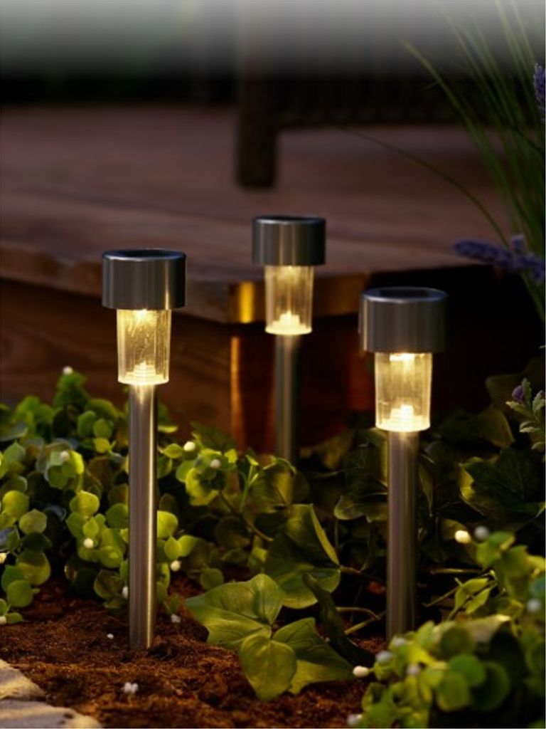 Aurinkokennovalaisimet maapiikillä kukkapenkkiin ja kulkuväylille, 3 kpl – teräksen värinen