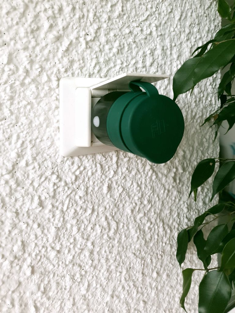 Smart WiFi-plugg utendørs IP44 16A