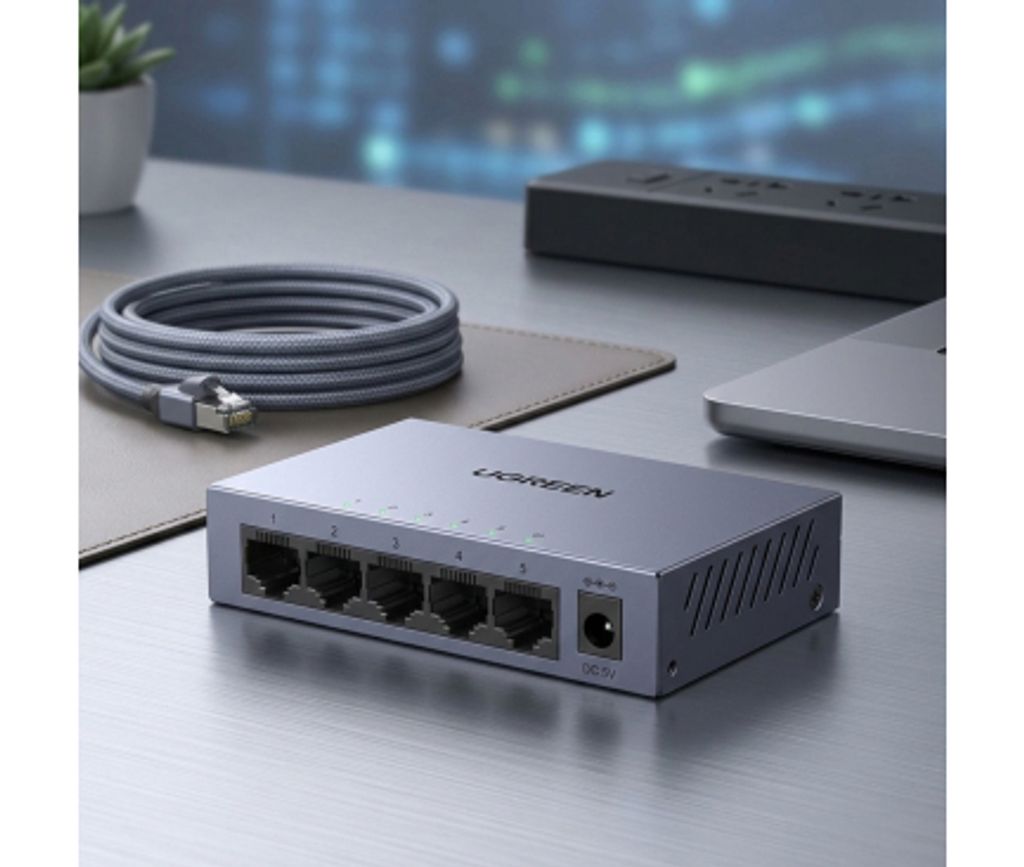 UGREEN CM933 ethernet-adapter 5x RJ45 – svart