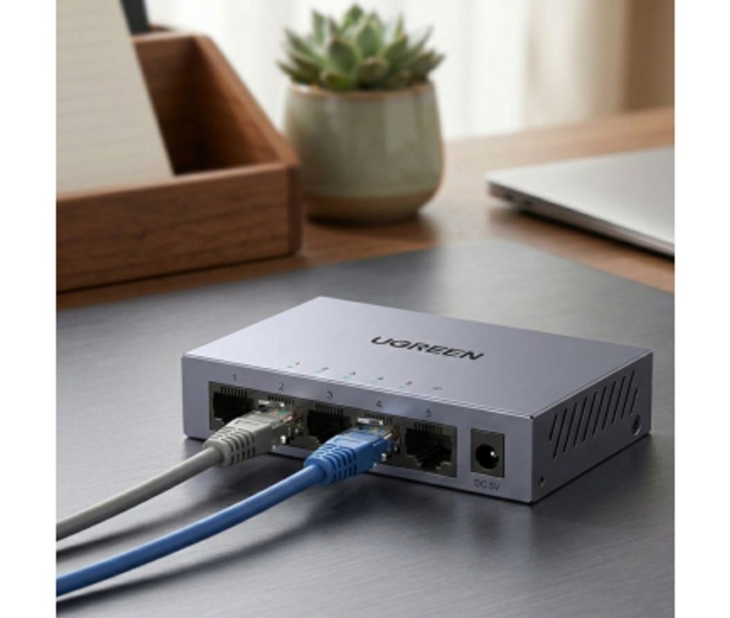 UGREEN CM933 ethernet-adapter 5x RJ45 – svart