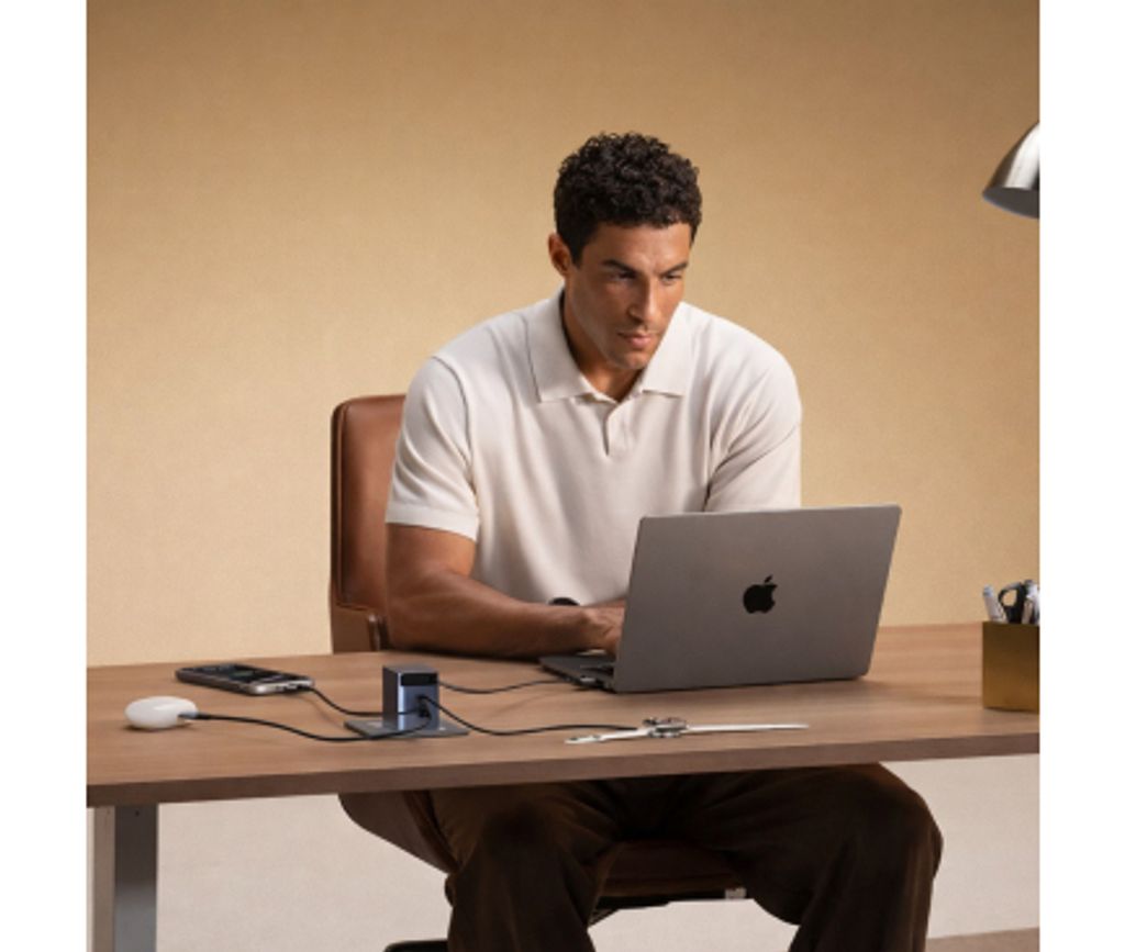 Ugreen X616 vægoplader 100W 1x USB-A / 3x USB-C med USB-C kabel - grå