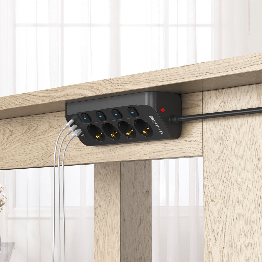 NEXTBATT Snabbladdning Grenuttag 4-vägs/USB-A/USB-C – svart