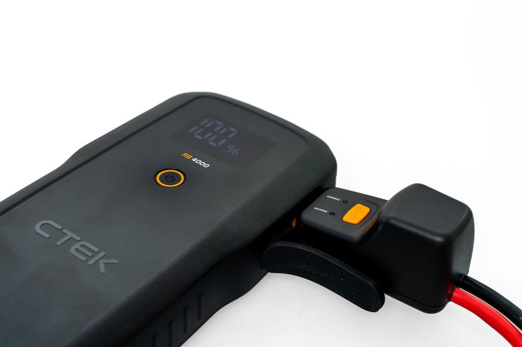 CTEK RB 4000 12V Starter Booster 4000A