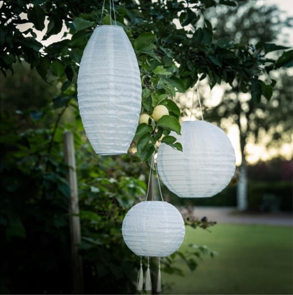 Aurinkokennovalaisin riisipaperivalaisin ovaali – ripustettava, valkoinen