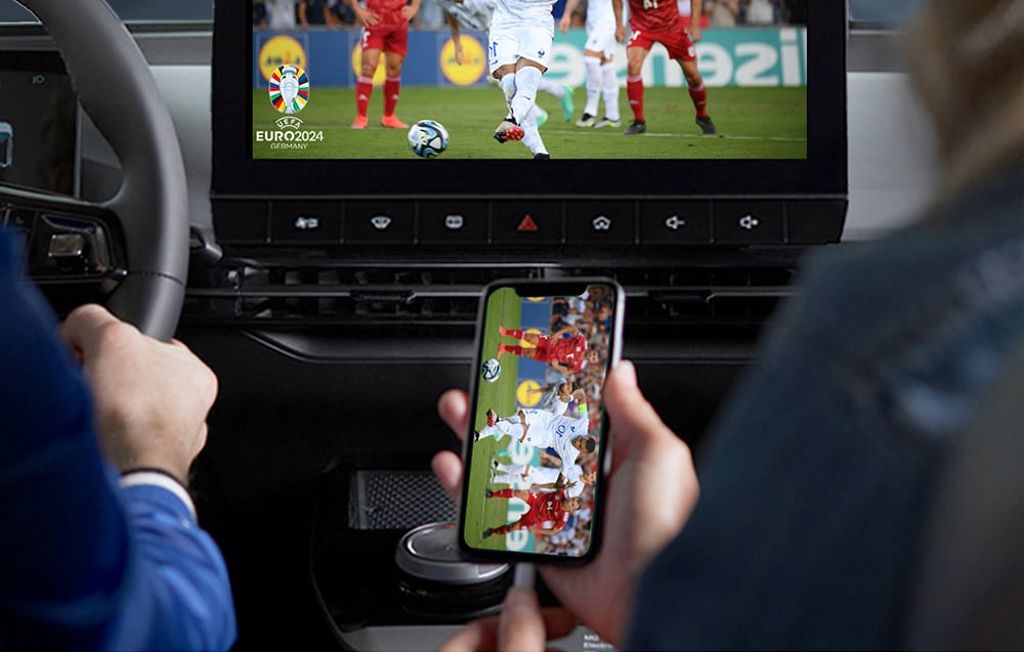 Ottocast CarPlay / Android Auto trådløs adapter Bil-TV Mate Max - sort CA361-C4