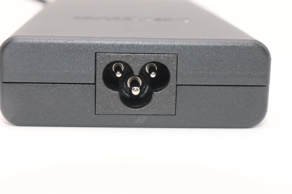 Lenovo 245W Verkkolaite Suorakaiteen muotoinen 3-nastainen - Musta