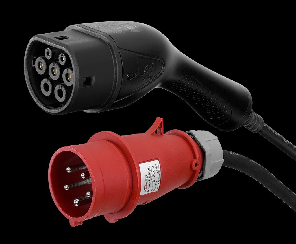 DELTACO E-Charge latauskaapeli 3-vaiheinen CEE 16A - Type-2, 6m
