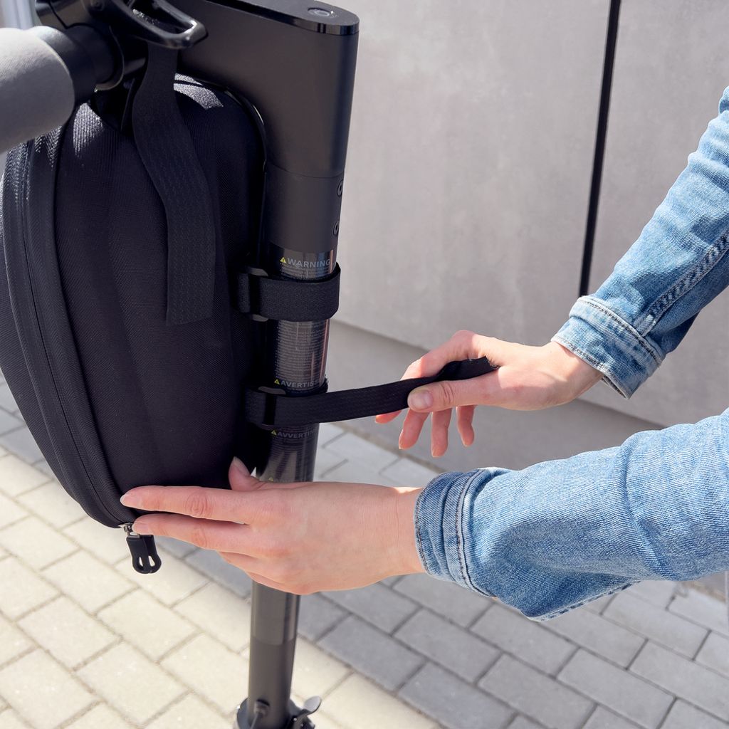 Wozinsky vattentät styreväska 4L för elscooter – svart