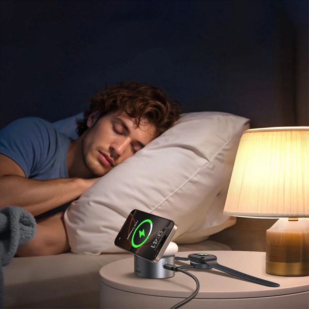 Ugreen W712 3-i-1 trådløs ladestasjon – grå