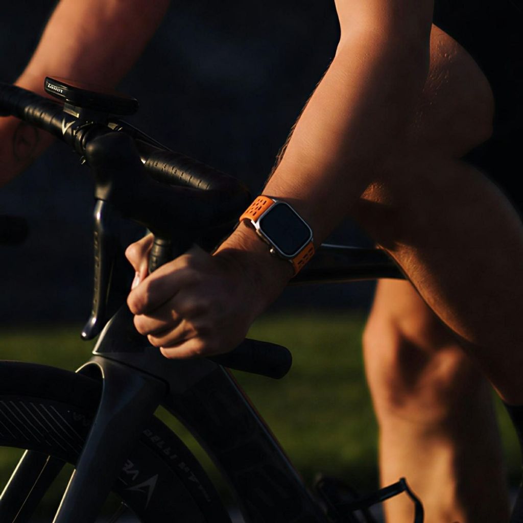 Apple Watch 42 / 41/ 40 / 38mm Klockarmband i Silikon - Grå/Orange