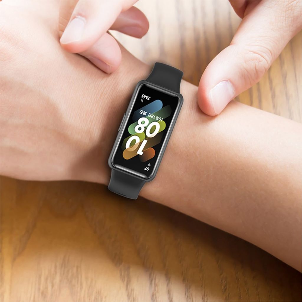 Huawei Band 7 -kellonranneke silikonilla – musta