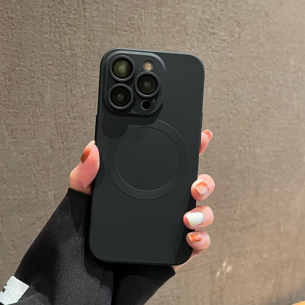 iPhone 15 Pro Skal MagSafe-kompatibel Liquid Silicone – Svart