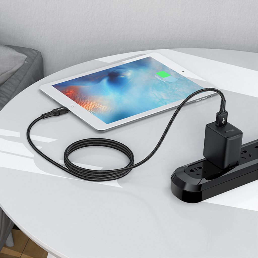 Acefast MFI USB–Lightning kabel 1.8m 2.4A svart