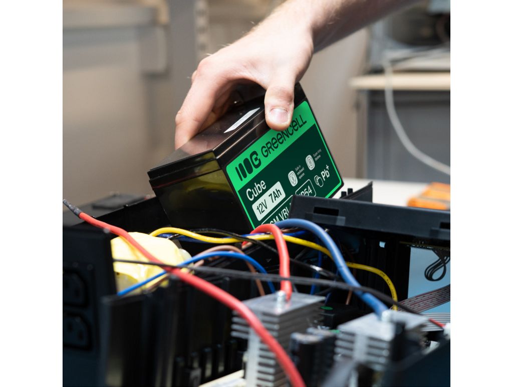 Green Cell AGM VRLA 12V 14Ah vedligeholdelsesfrit batteri til alarmsystemer, kasseapparater, legetøj