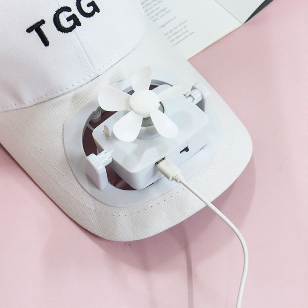 Keps med inbyggd fläkt, uppladdningsbar med USB/Solpanel – vit