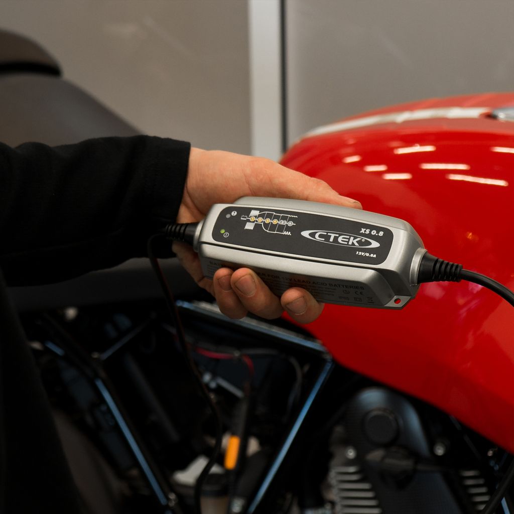 12V CTEK XS 0.8  laddare 0.8A 1.2-32Ah