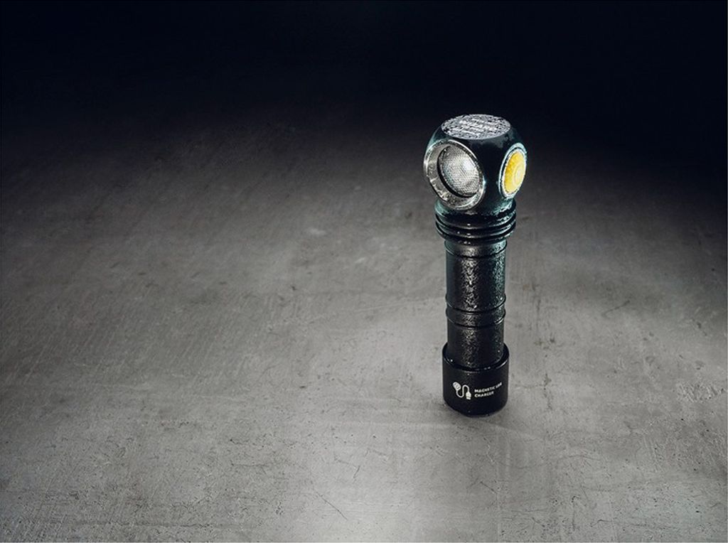 Armytek Wizard C2 Pro Magnet 2500 Lumen - Kallvit